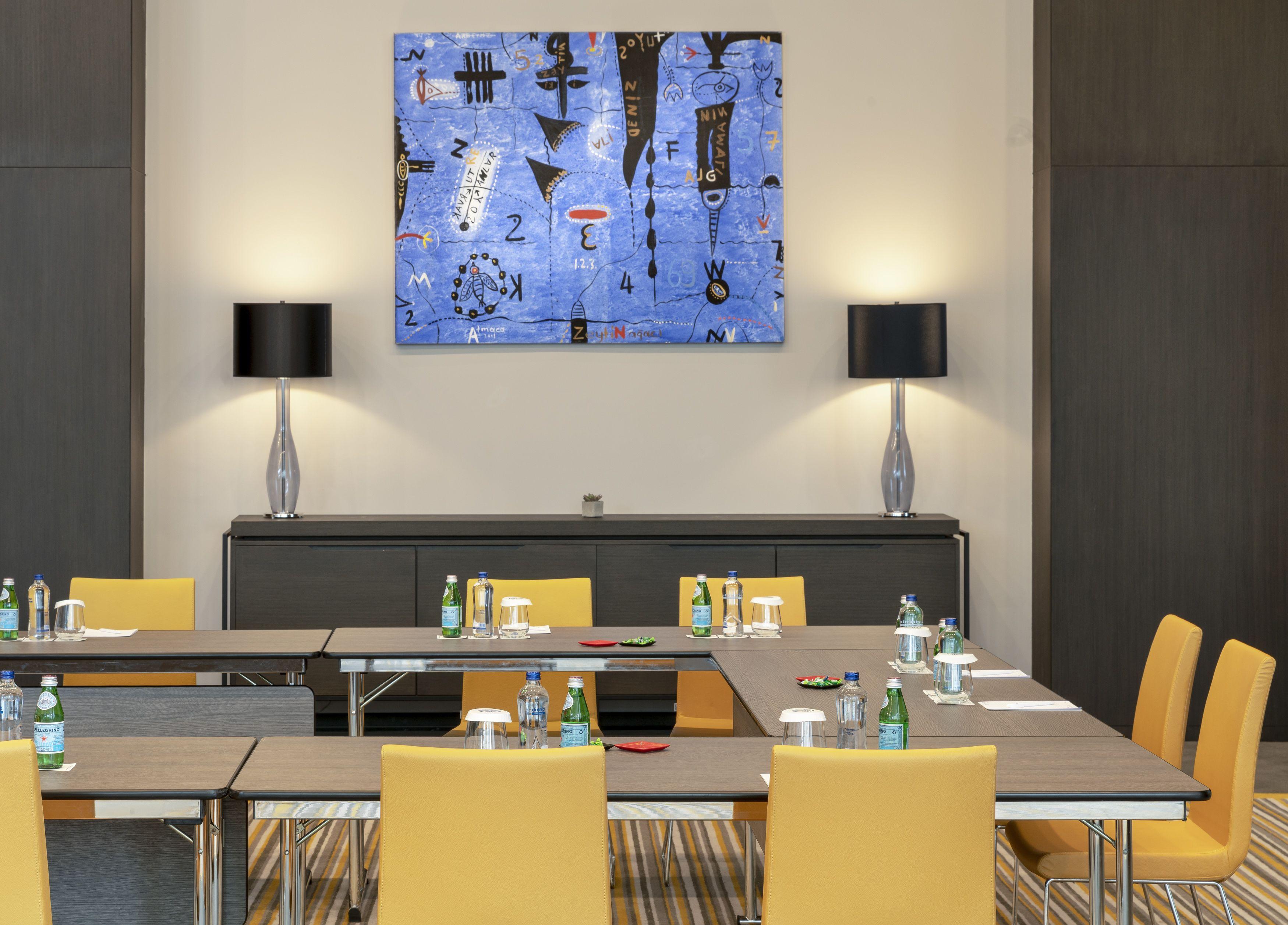 Centro Westside By Rotana — Foto’s 3